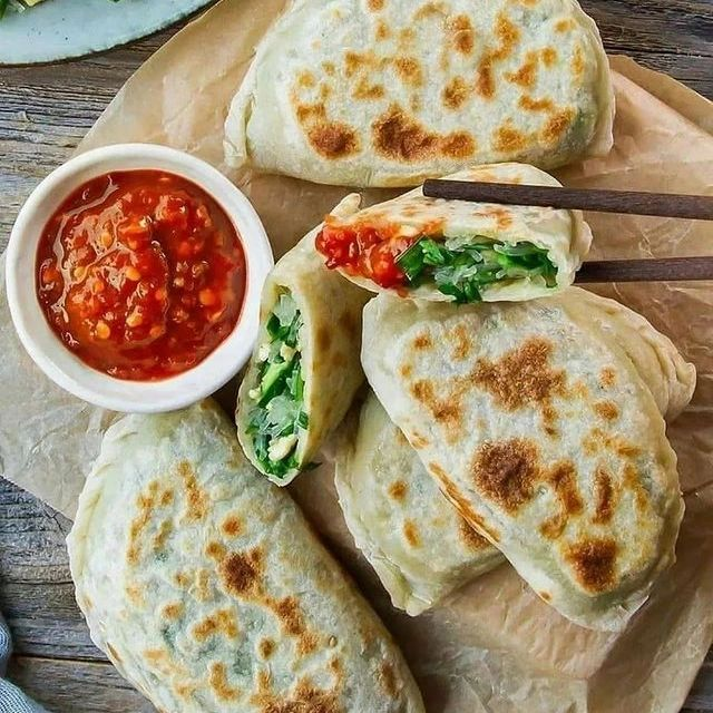 Chinese chive pockets/dumplings