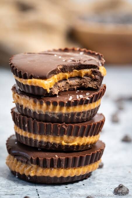 Low Carb Chocolate Peanut Butter Cups😋