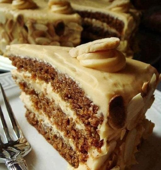 Keto Butterscotch Cake with Caramel Icing
