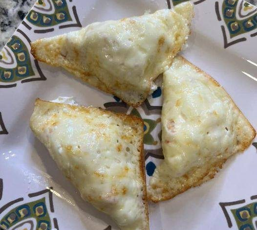 Crab Rangoon With Mozzarella Cheese