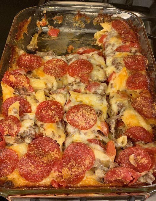 KETO PEPPERONI PIZZA CASSEROLE