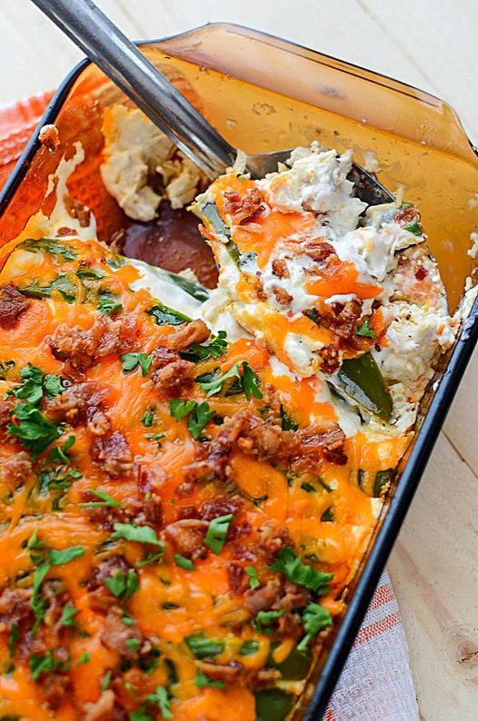 Keto Jalapeño Popper Chicken Casserole