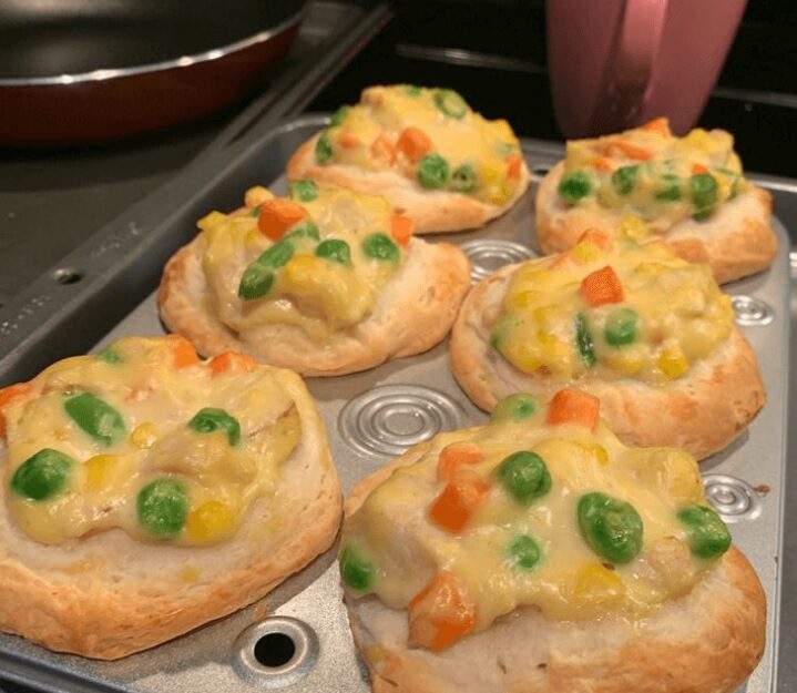 Mini chicken pot pies !!