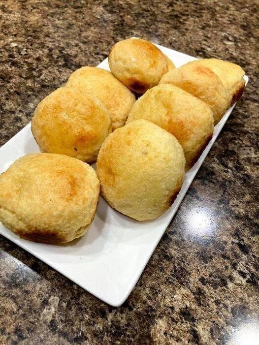 Sweet Keto Dinner Rolls