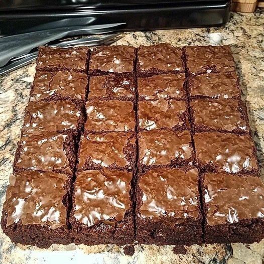 KETO CHOCOLATE BROWNIES