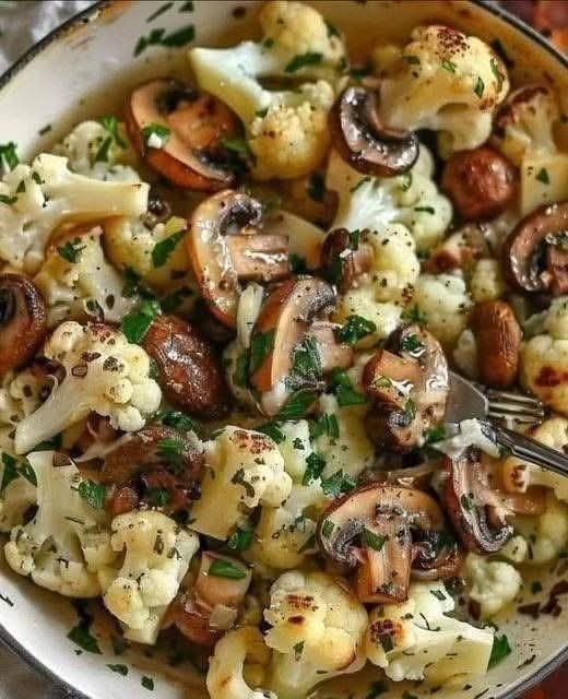🌿 Garlic Mushroom Cauliflower Skillet –Dream Dish