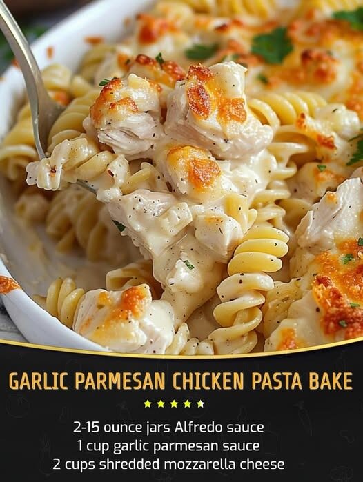 Garlic Parmesan Chicken Pasta Bake