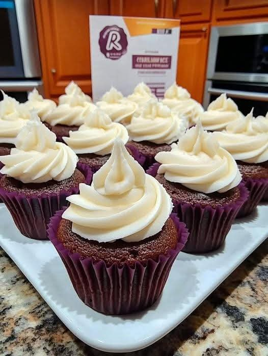 Classic Chocolate Cupcakes with Vanilla Buttercream Frosting