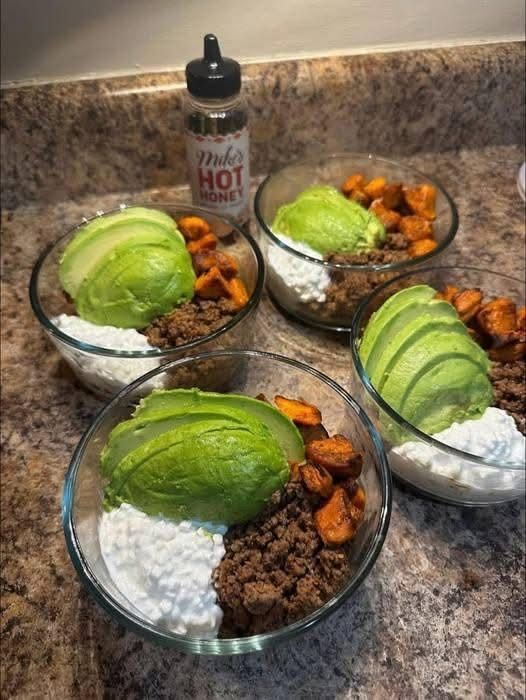High-Protein Beef, Avocado & Cottage Cheese Bowls