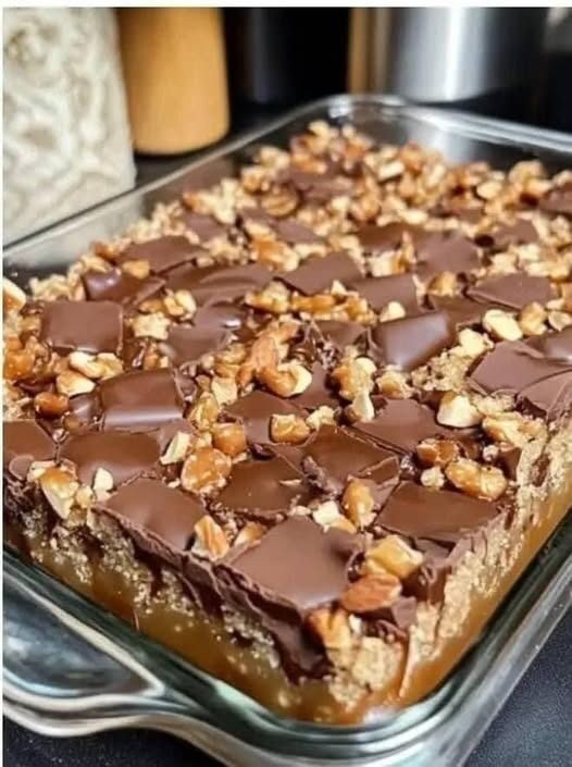 Chocolate Caramel Nut Dessert Bars