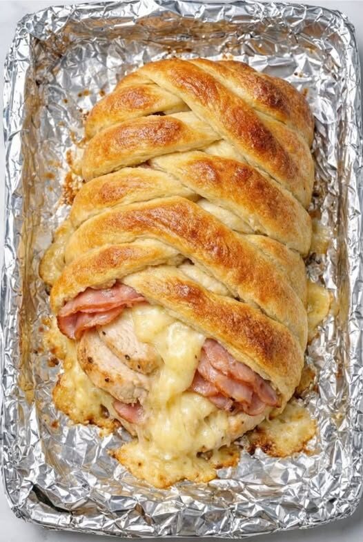 Cordon Bleu Crescent Ring