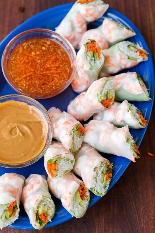 Vietnamese Fresh Spring Rolls (Shrimp Rice Paper Rolls)