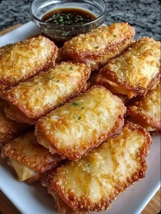 Crispy Fried Cheese Wontons