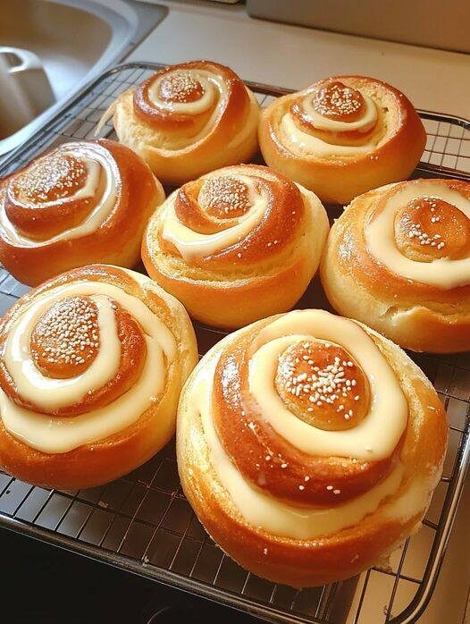 Vegan Custard Buns