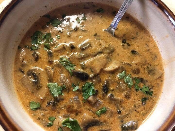 VEGAN HUNGARIAN MUSHROOM SOUP RECIPE