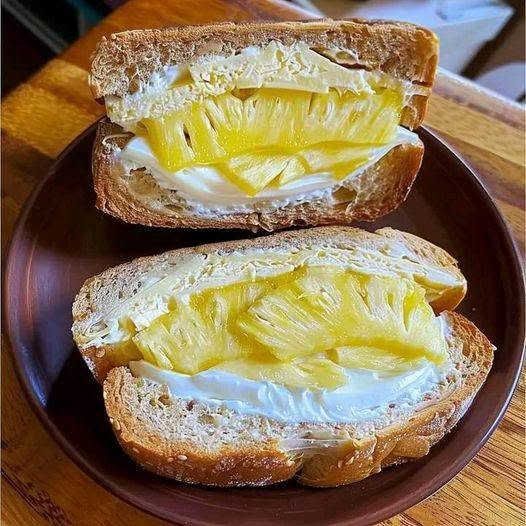 Creamy Pineapple Sandwich