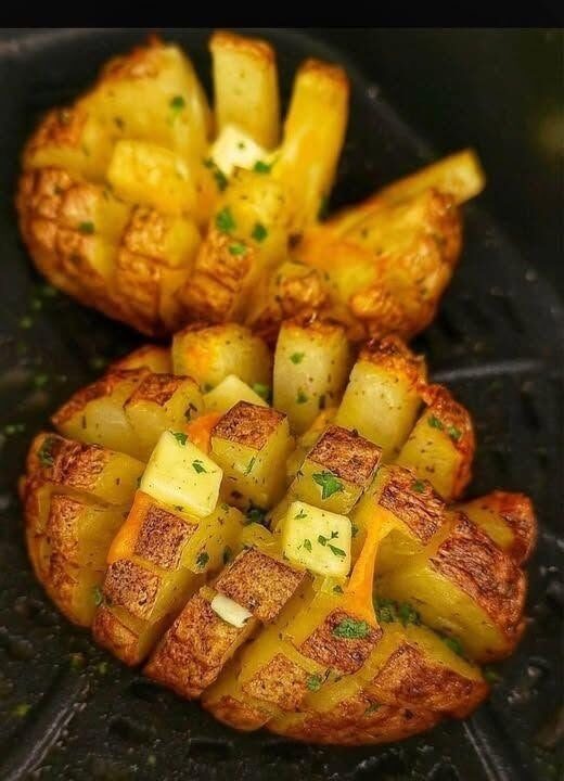  Crispy Hasselback Potatoes