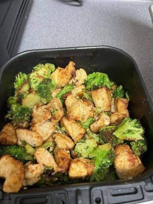 Air Fryer Chicken & Broccoli