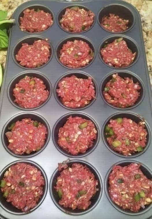 Mini Beef Meatloaf Muffins