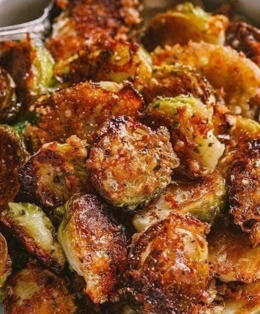 Crispy Garlic Parmesan Brussels Sprouts