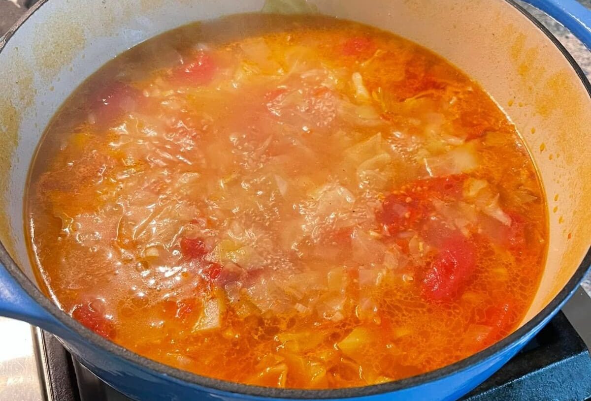 Easy Homemade Cabbage Tomato Soup
