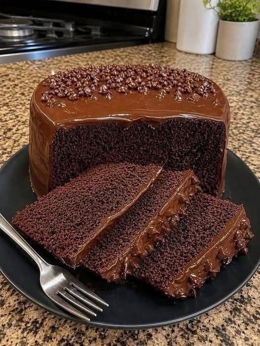 Moist Chocolate Fudge Cake Recipe