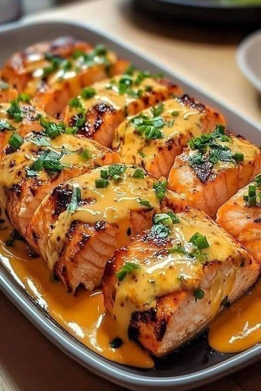 Creamy Garlic Butter Salmon Bites