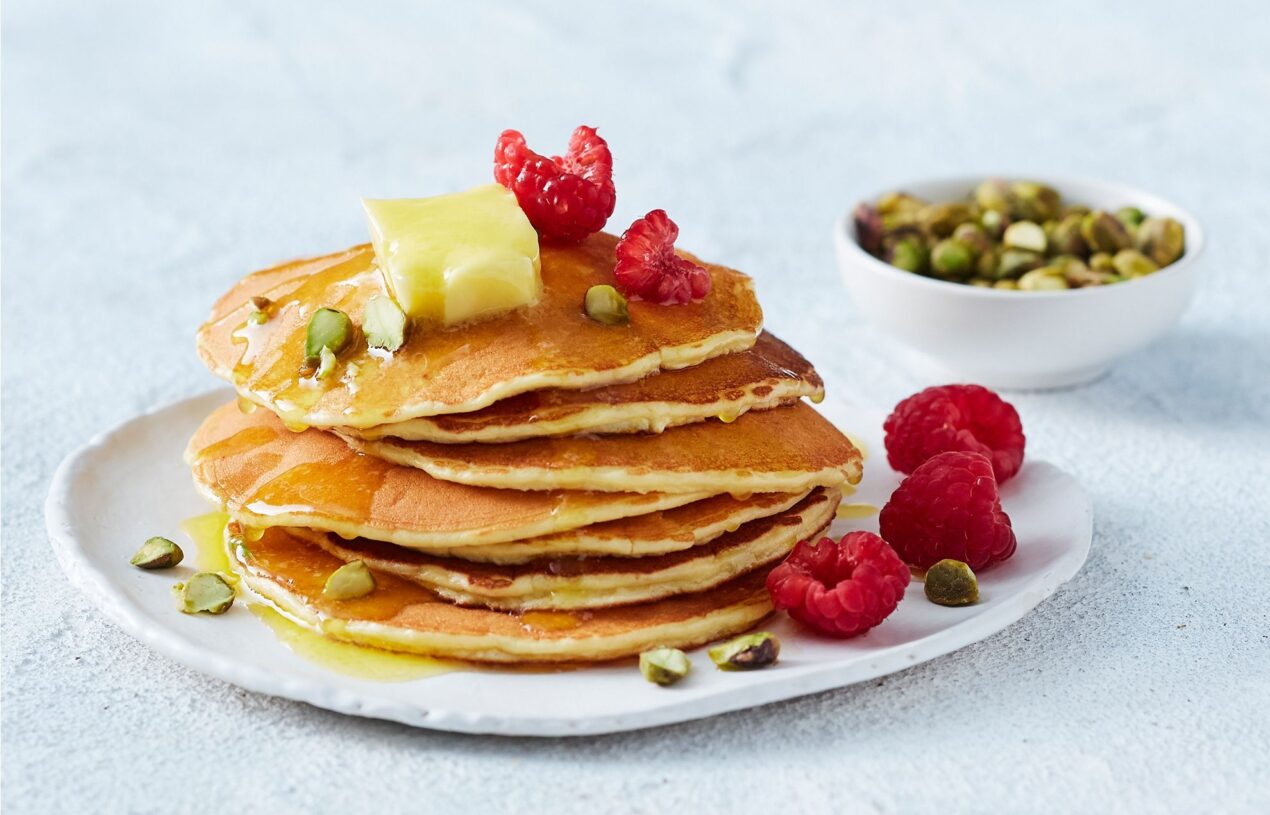 Fluffy Pancakes with Raspberries & Pistachios